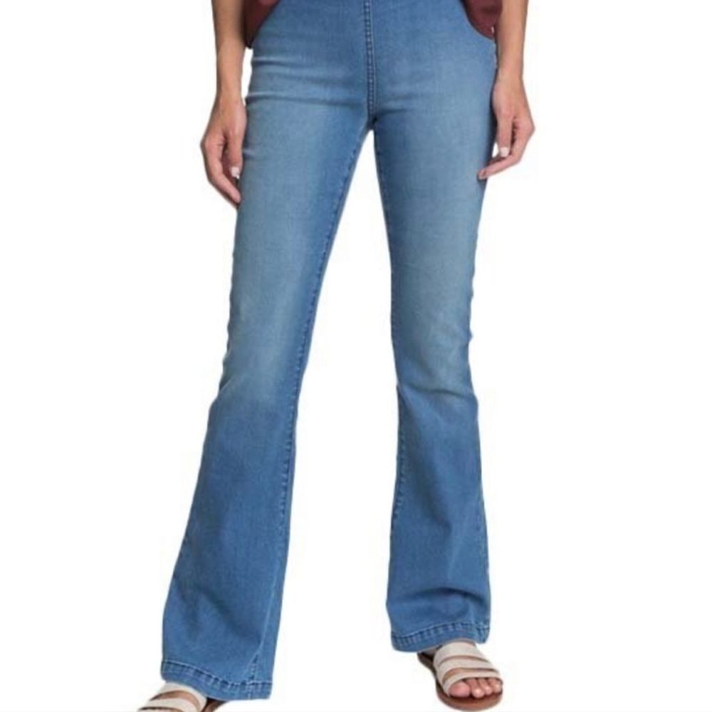 ‎Roxy- Medium Blue Flare Jeans pull up women’s size 26